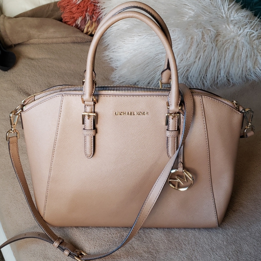 Micheal Kors Large Taupe satchel